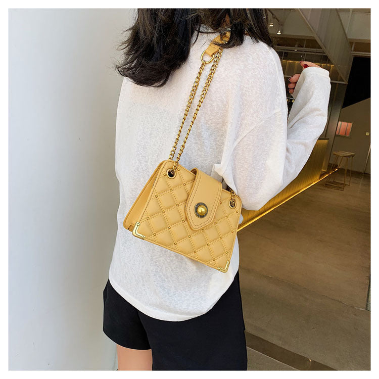 Chic Style Chain Bag - JEXIE