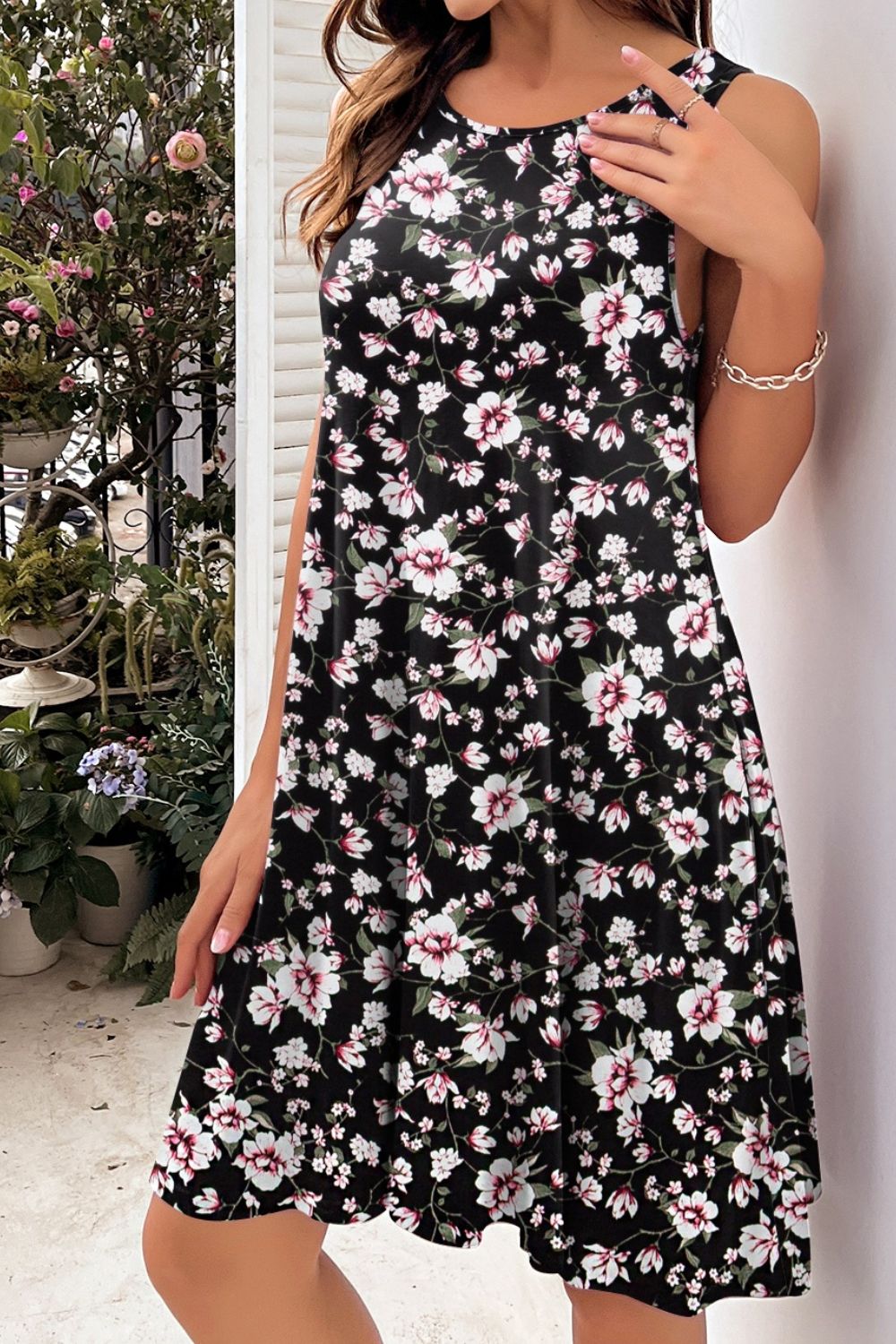 Round Neck Floral Dress - JEXIE